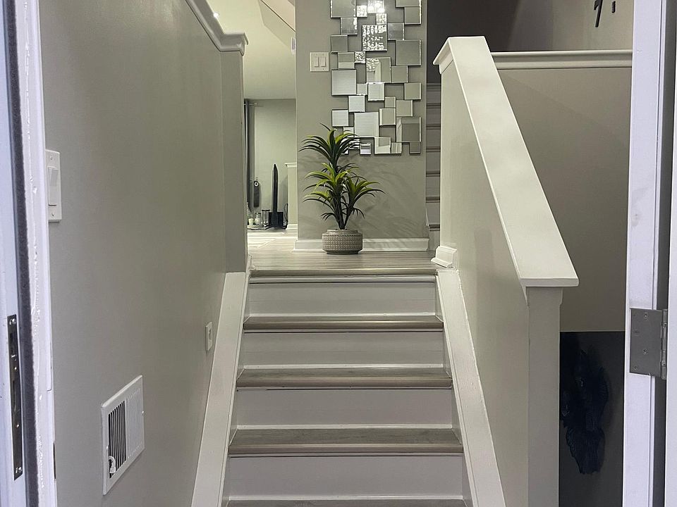 1st image of 1533 Gregg St #3