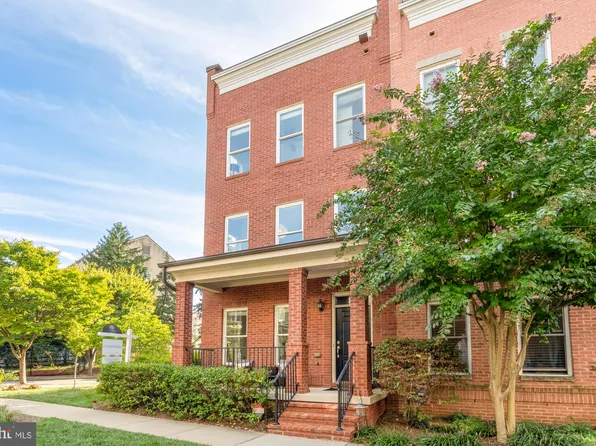 519 Regent Pl NE, Washington, DC 20017