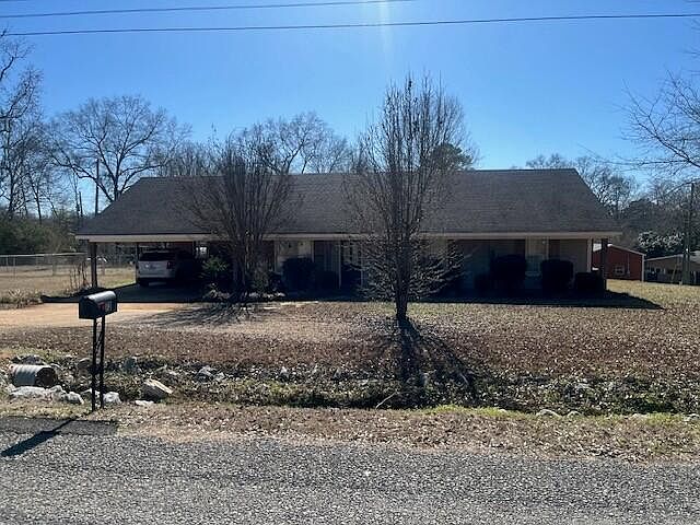 1st image of 72 Colby Ln