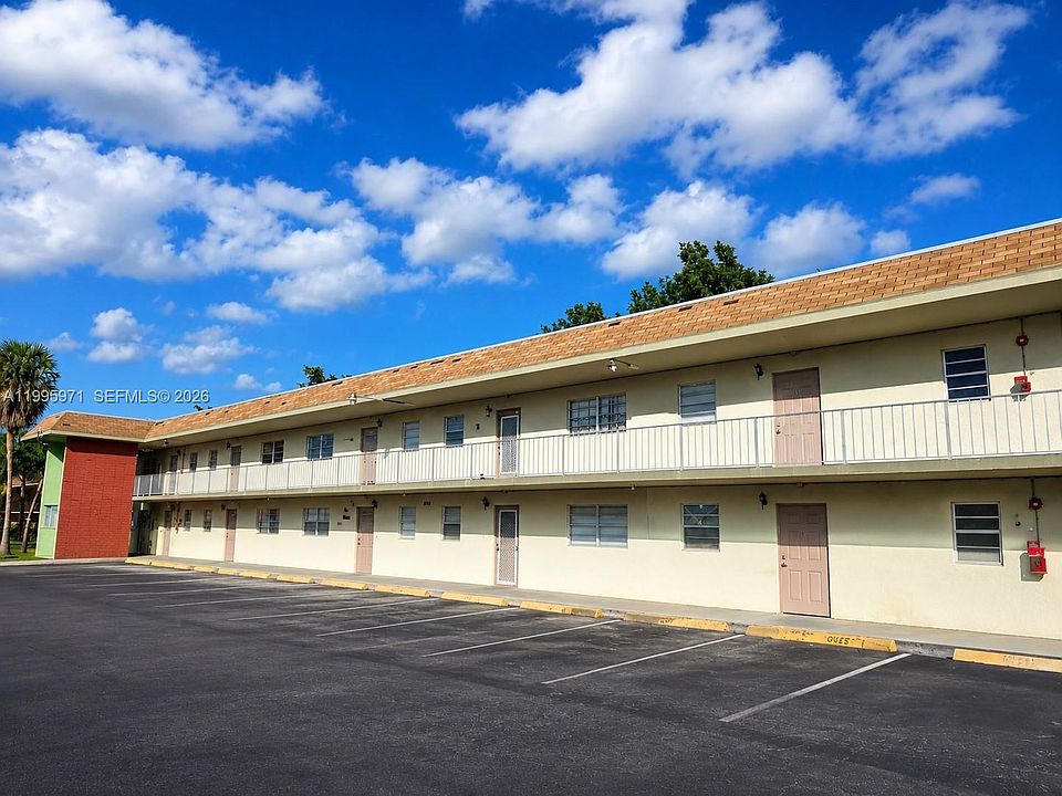1st image of 609 S State Road 7 APT 2D