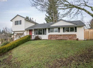2140 SW Burbank Pl, Portland, OR 97225