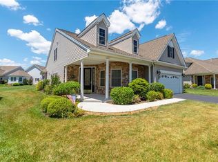 20 Edinburgh Dr, Easton, PA 18045