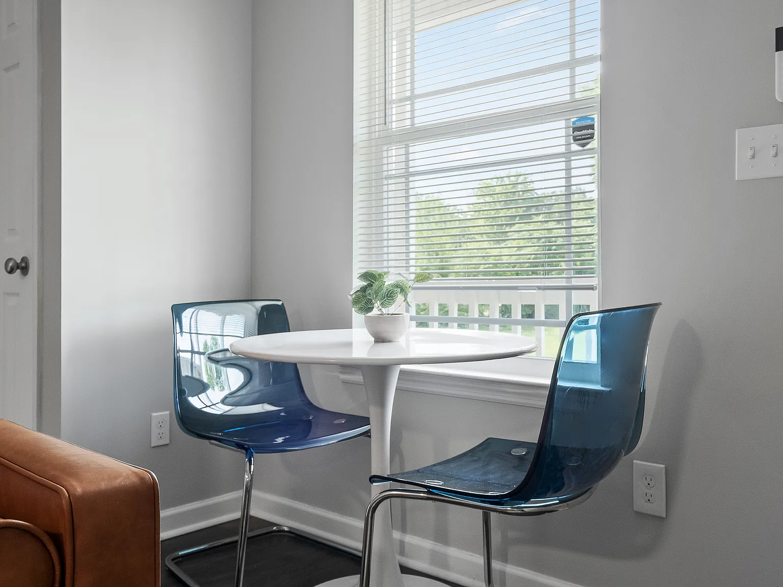 2 bed, $2,275 — Photo 4