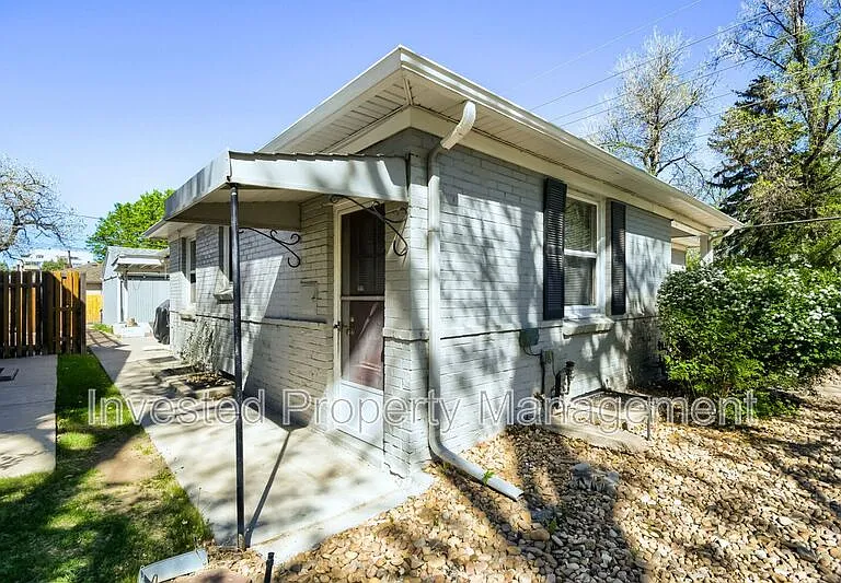 785 Elm St — Photo 18