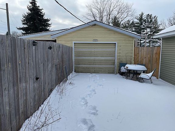 3rd image of 4909 Rude St