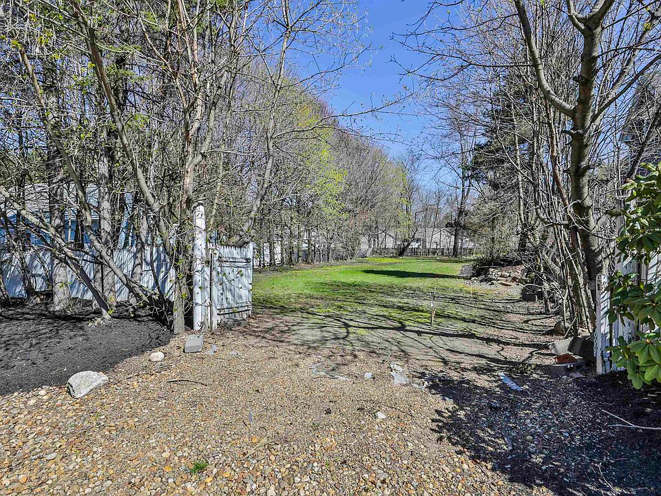 2nd image of Maynard Avenue