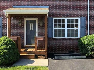 140 Hunters Ridge Ln, Christiansburg, VA 24073