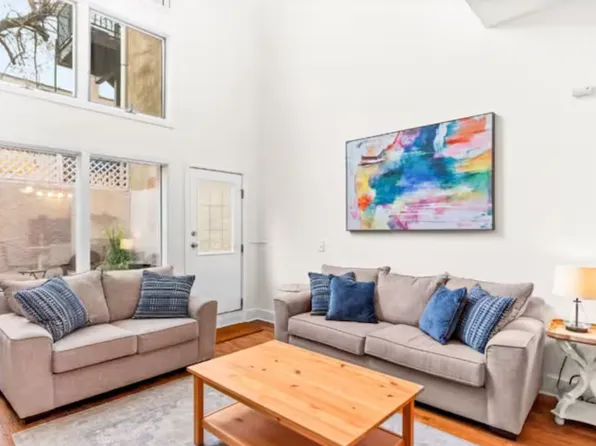 29 S Front St APT B, Wilmington, NC 28401