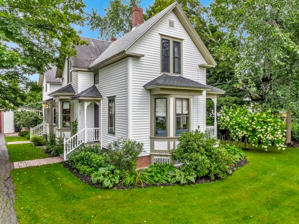 177 Peltoma Avenue, Pittsfield, ME 04967