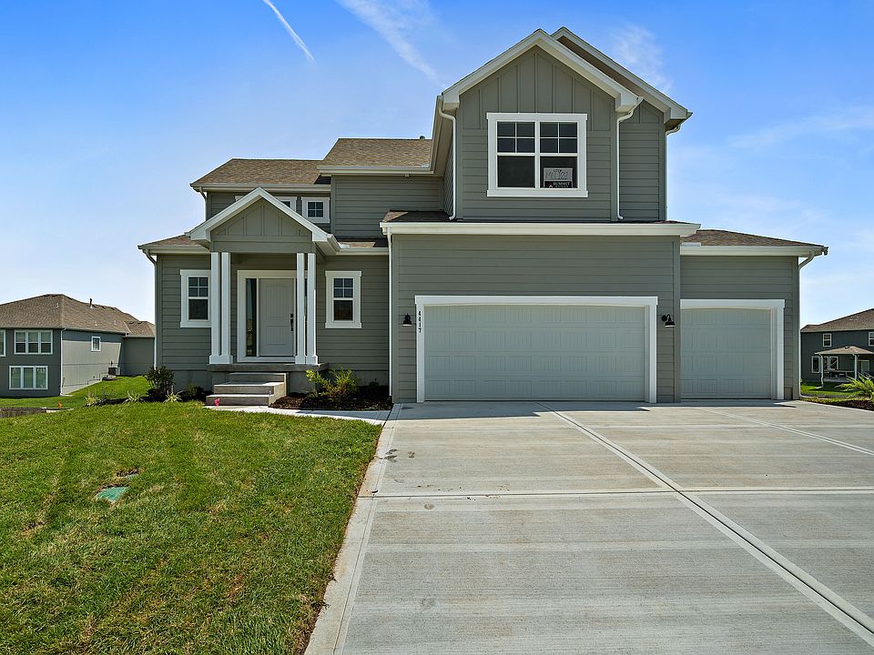 1st image of 4417 SW Tanzanite Cir