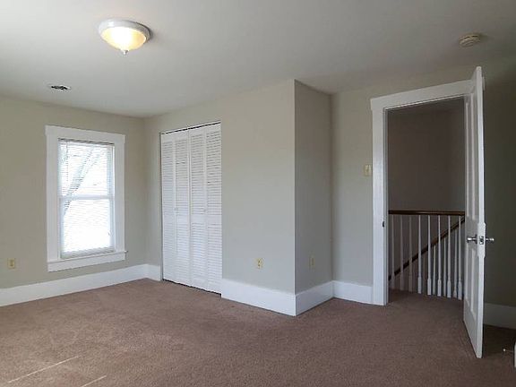 3rd image of 7848 Senseney Ave