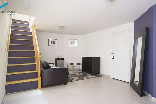 Rented by FirstService Realty (legacy) | media 4