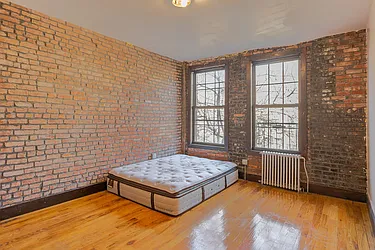 Rented by Batra Group Inc