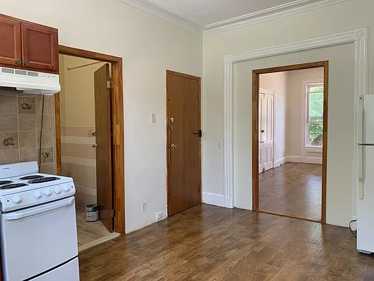 Rented by Spot Real Estate | media 7