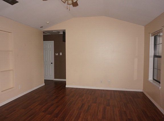 5th image of 3021 Abilene St