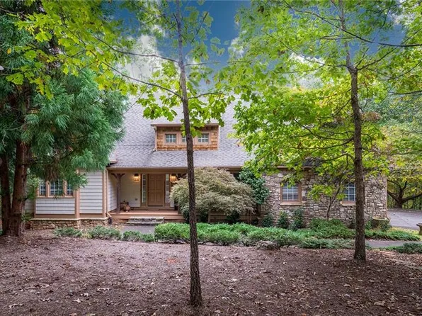 64 Woodstream Point, Jasper, GA 30143