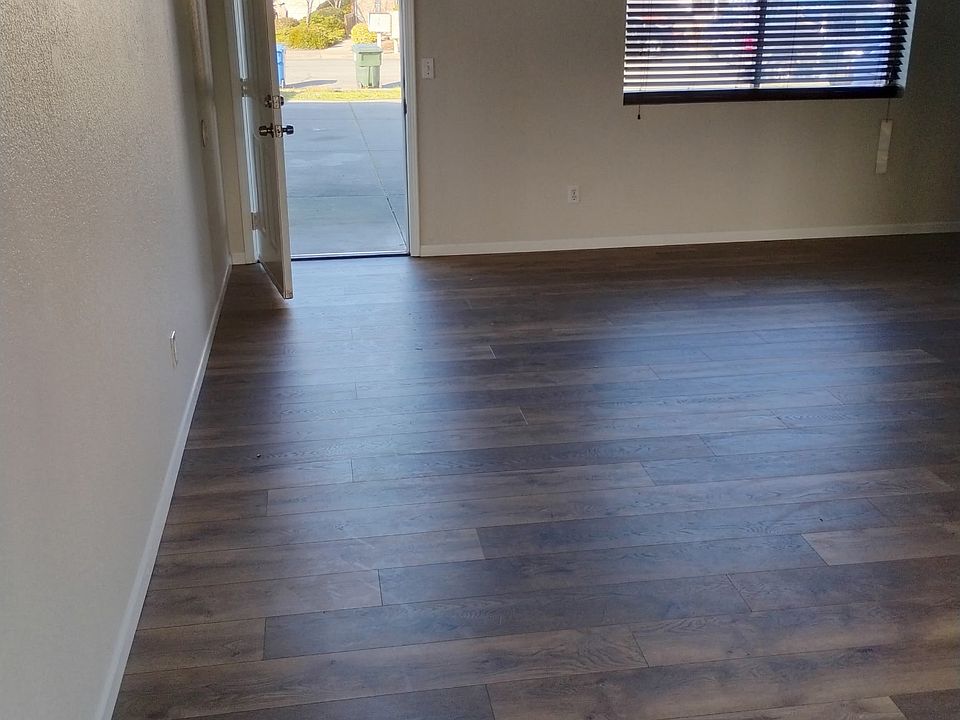 entry to living room