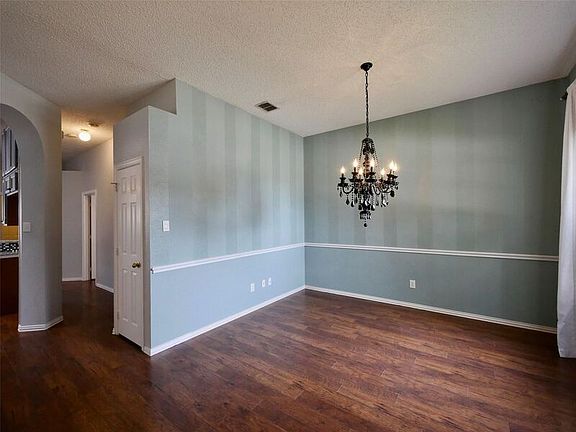 3rd image of 4502 Highlands Dr