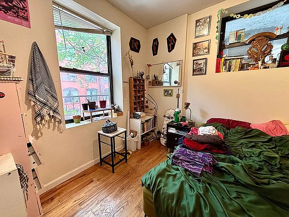 5th image of 277 Classon Ave #3C