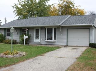 1059 La Crosse St, Onalaska, WI 54650