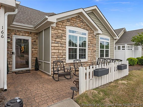 4th image of 166 Nandina Ct