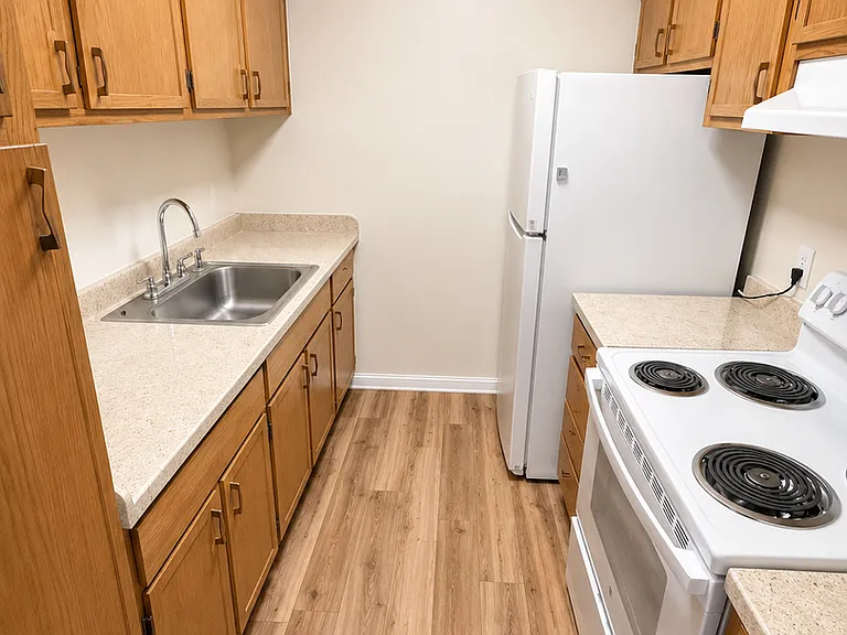 604 N Black River St — Photo 19