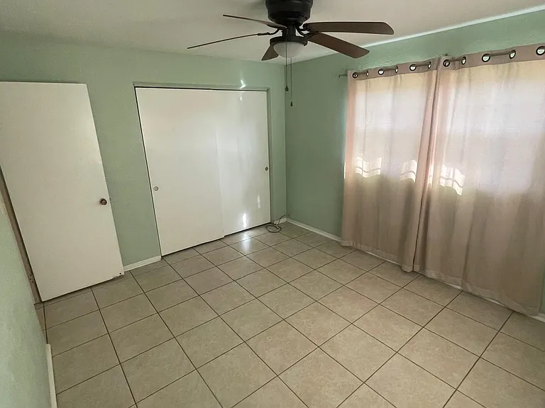 56 Seabreeze Dr — Photo 3
