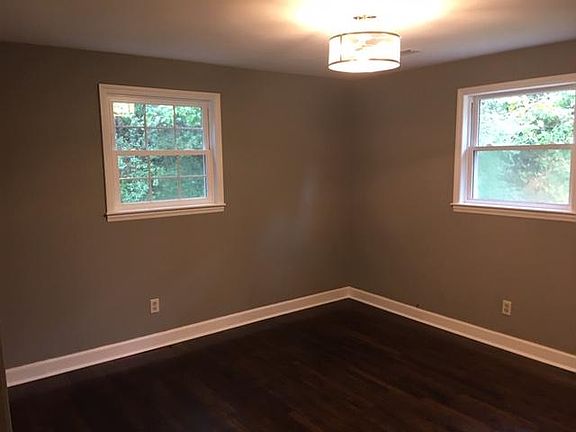 4th image of 3020 N Church St