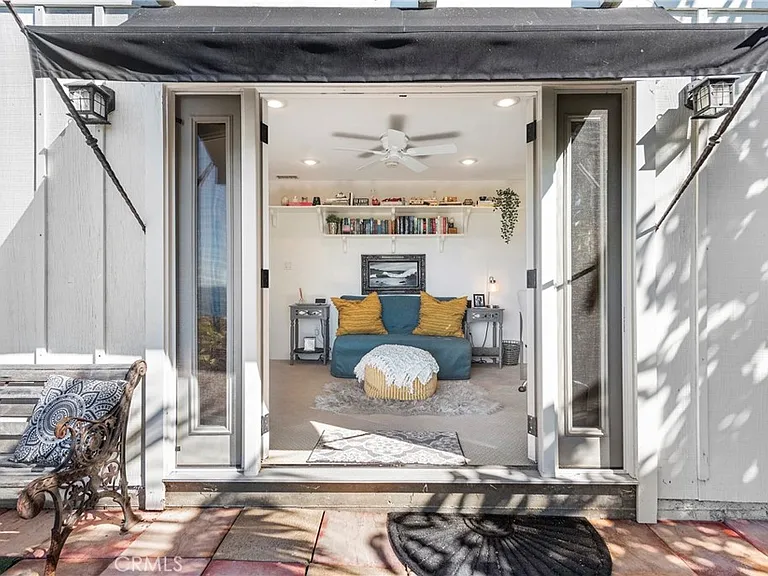 875 Coast View Dr — Photo 35