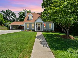 519 S Madison St, Lincolnton, NC 28092