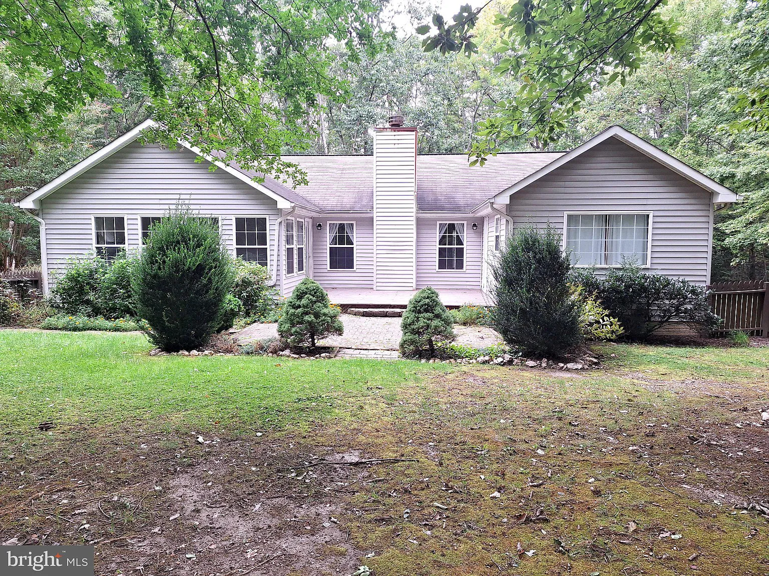3 bed, 2.0 bath, 1692 sqft, $2,500 — Photo 3