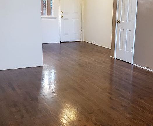 4th image of 4349-4355 Texas St #4349