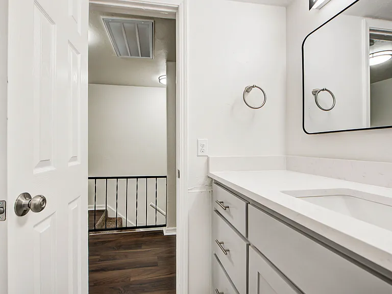 2112 Melrose Dr #1 — Photo 19