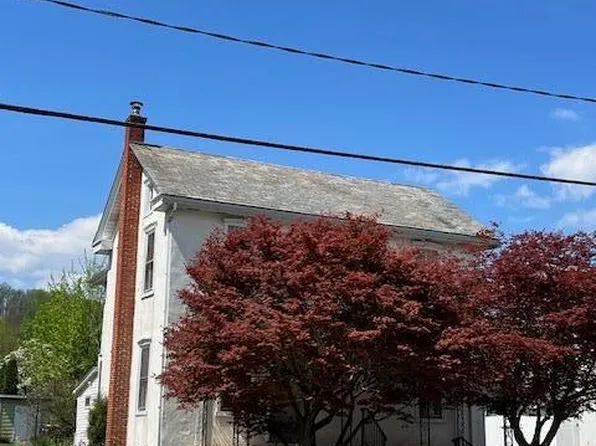 639-643 Main St, Bally, PA 19503