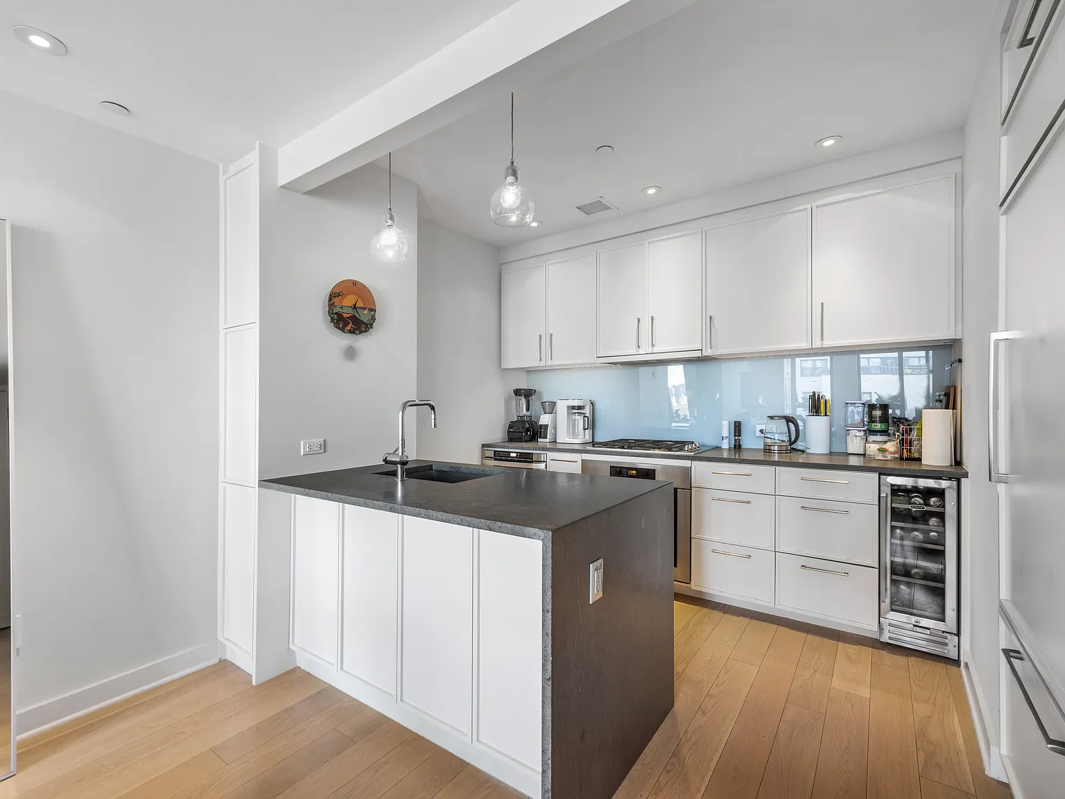 160 East 22nd Street — Photo 3
