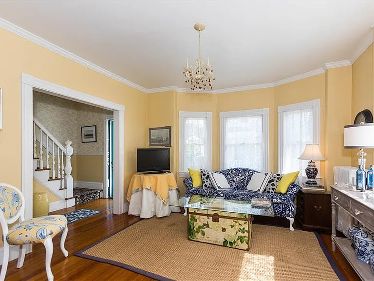 18 Lucas Ave — Photo 5