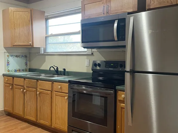 (undisclosed Address), Leominster, MA 01453