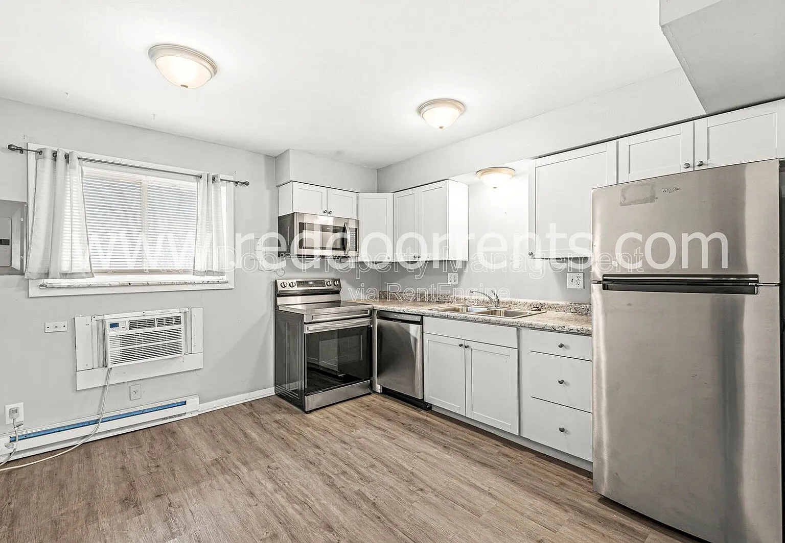 2 bed, 1.0 bath, 750 sqft, $1,050 — Photo 2
