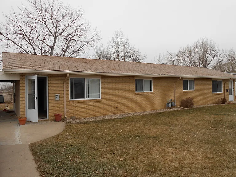 5002-5004 S Iowa Ave — Photo 13