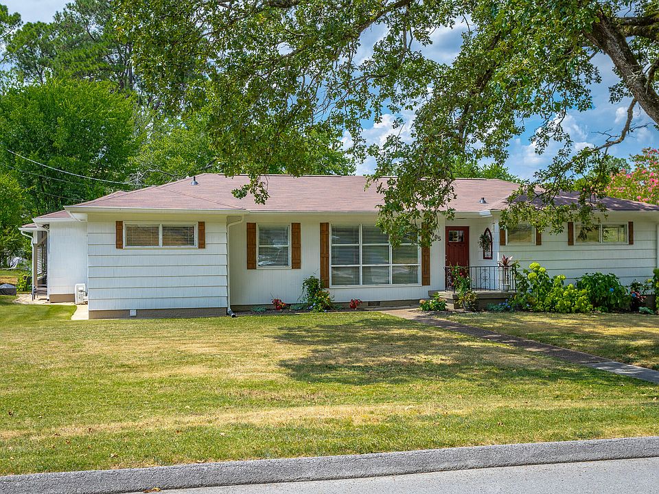 1st image of 905 McHann Dr