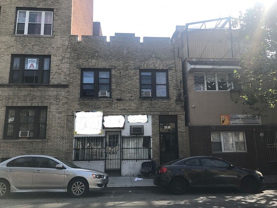 2nd image of 4310 Palisade Ave #16