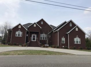 1347 Briarcrest Ln, Cookeville, TN 38501