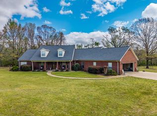 1178 Travis Rd, Courtland, MS 38620