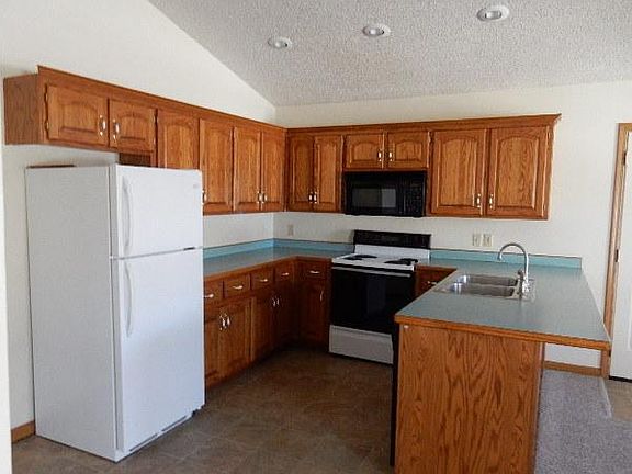 2122 Perkins