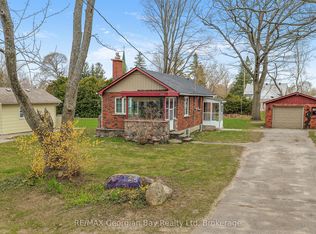 215 Palmer St, Tay, ON L0K 2C0