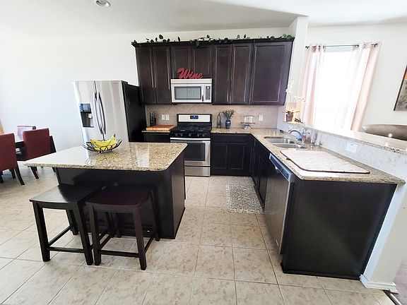 5th image of 12734 Crockett Way