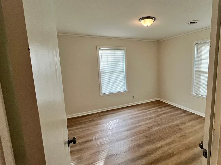 117 Thomas Blvd — Photo 6