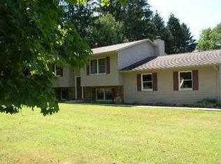 18 Spring Valley Dr, Newark, OH 43055