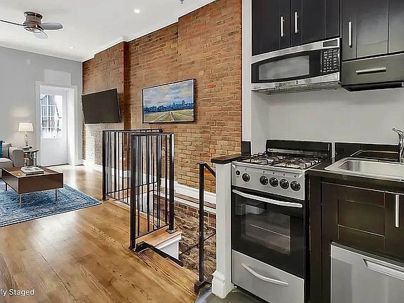 3rd image of 248 Mott St #2