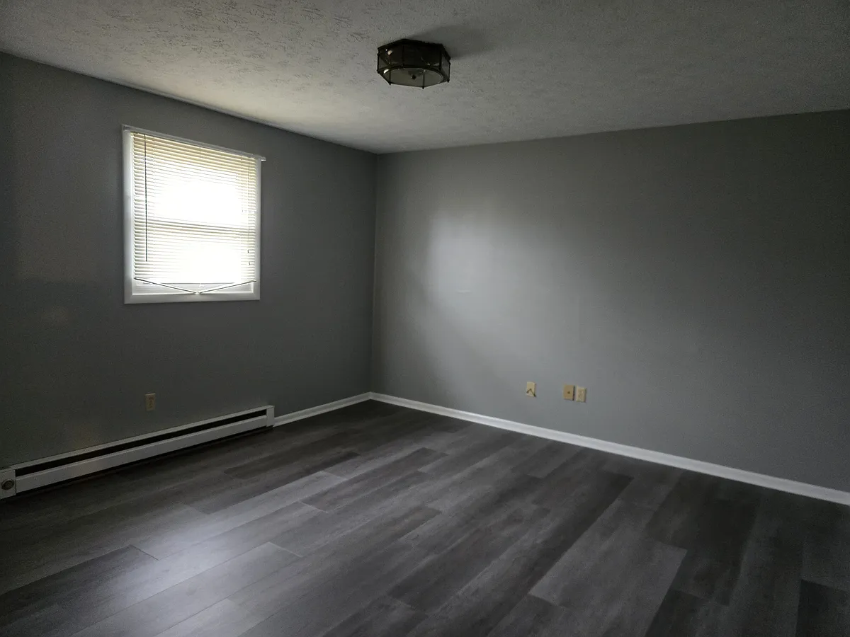 Building Photo - 554 Bailey Dr #2